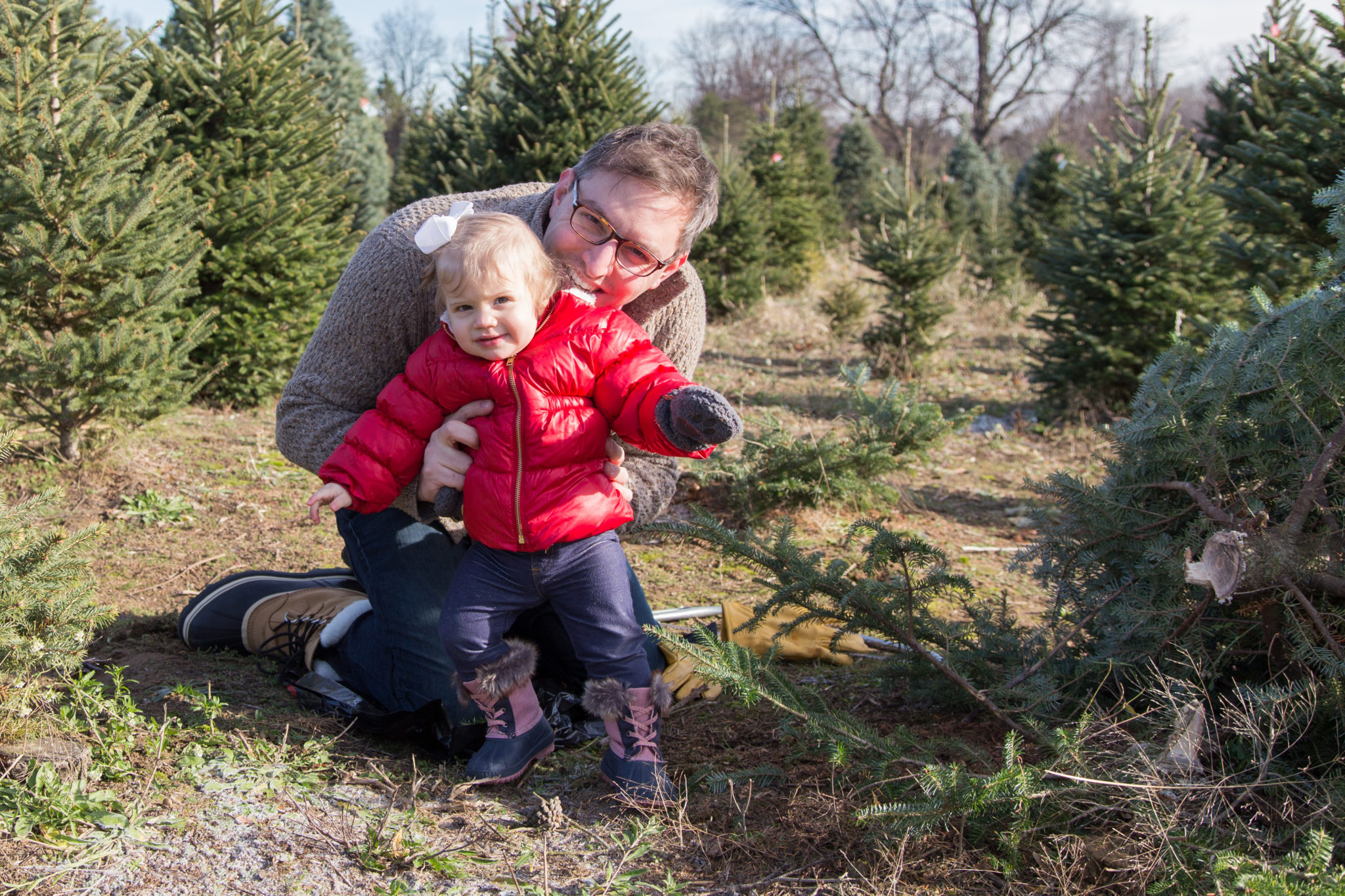 christmas tree farm | family photography | outdoor photography | family style | toddler style | winter style | allweareblog.com