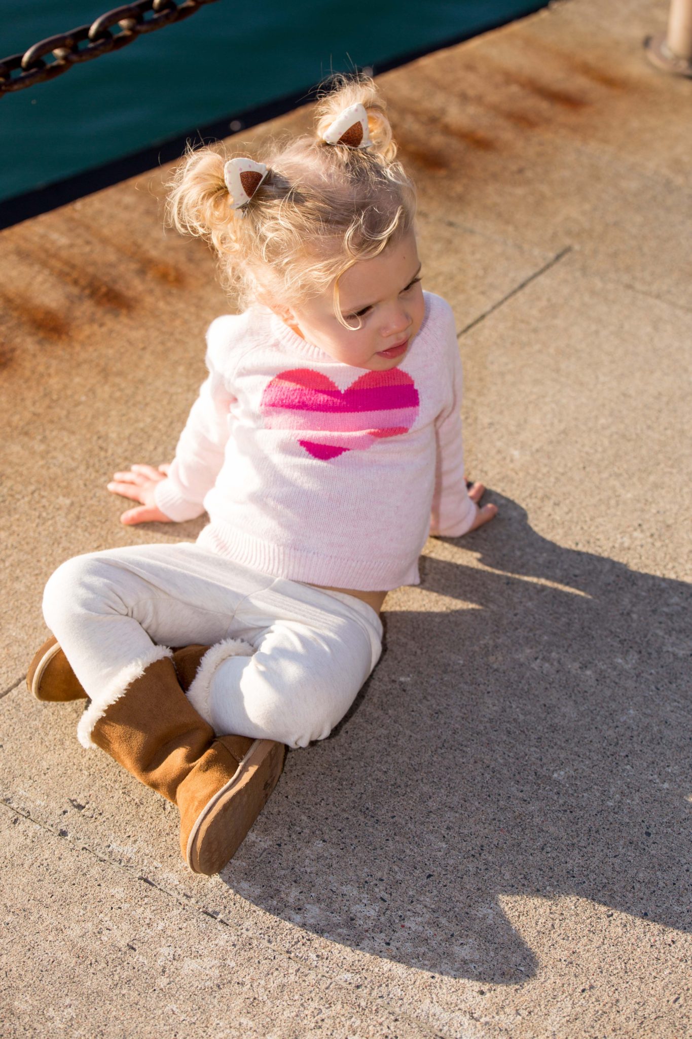 our holiday style with oshkosh b'gosh | how to dress a toddler for holiday photos on allweareblog.com