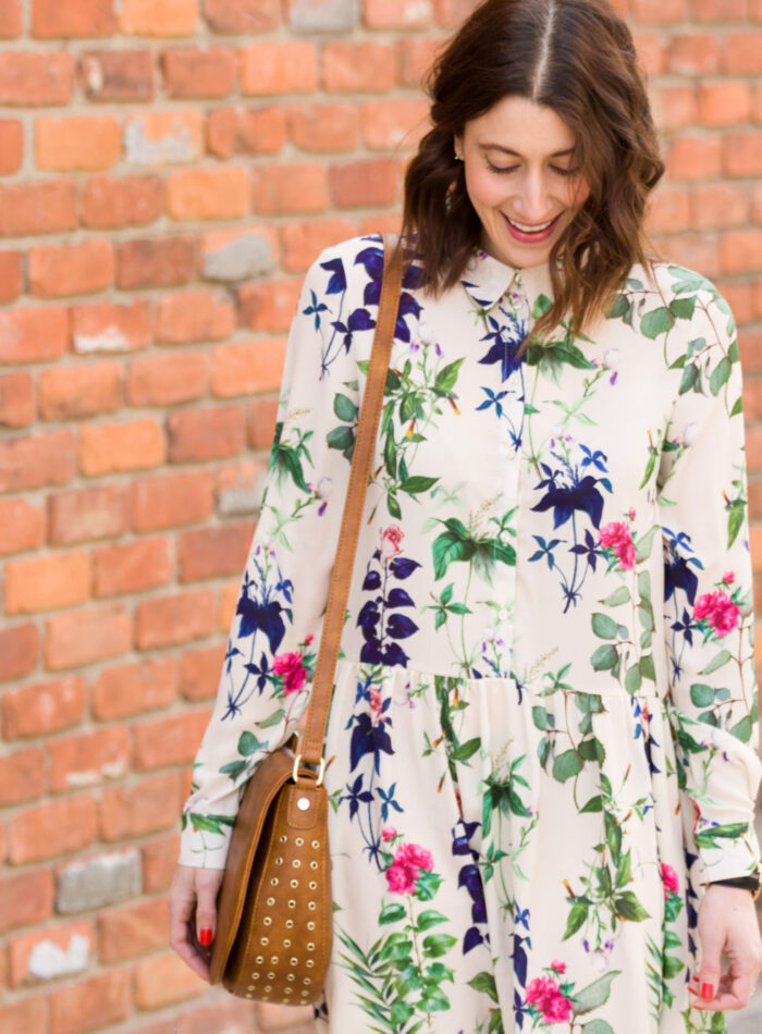 how to wear a floral dress for spring | spring 2017 trends | what to wear this spring | easy spring outfits for moms on allweareblog.com