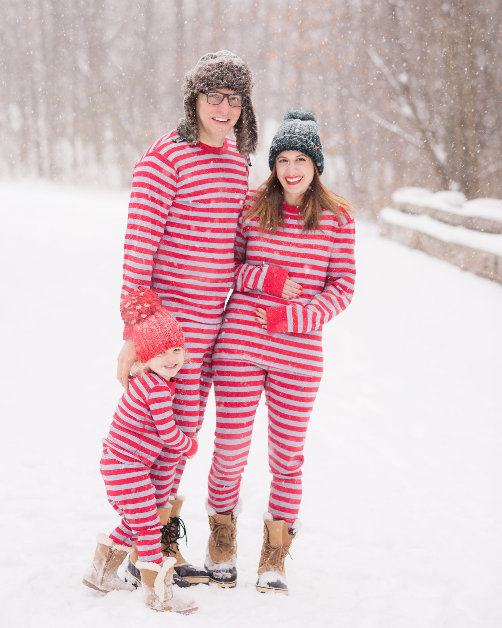 winter pregnancy announcement | hanna andersson matching family pajamas | second pregnancy announcement on allweareblog.com